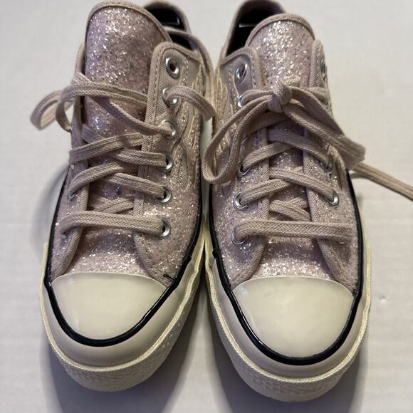 Size 7.5 Converse Chuck Taylor 70 Low Top Light Pink Glitter Flame Tennis Shoes - Picture 2 of 11